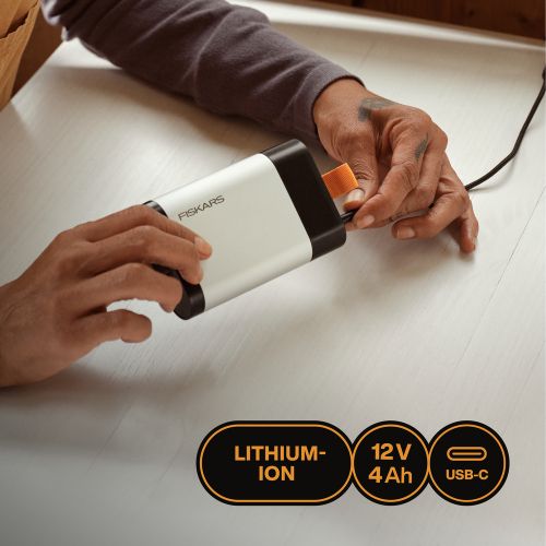 Акумулятор Fiskars 12V-4Ah (1082341)