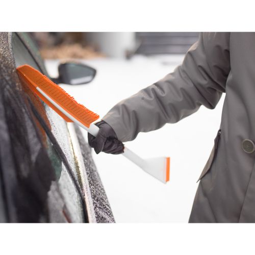 Автомобільна щітка та скребок Fiskars SnowXpert™ (1019352)