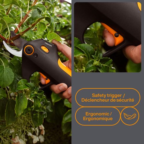 Секатор акумуляторний Fiskars ePruner M Bypass із вбудованим акумулятором 8В 4 Ач (1082297)