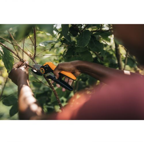 Контактний секатор Fiskars Plus™ P741 (1057171)