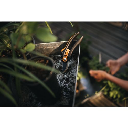 Площинний секатор Fiskars Plus™ P541 (1057169)