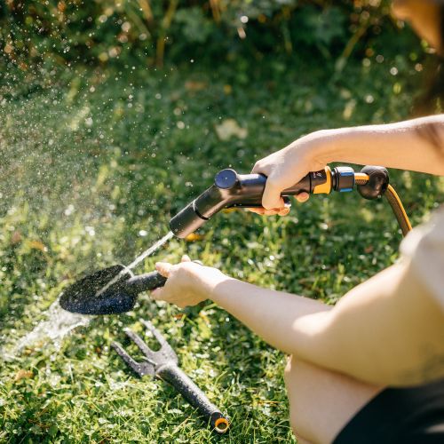 Регульований пістолет для зрошення Fiskars Solid™ (1070838)