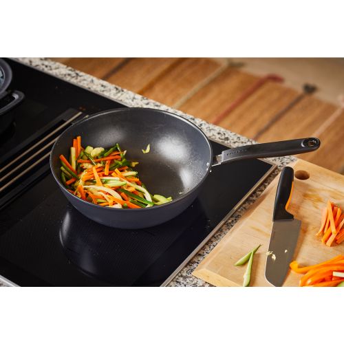 Сковорода Wok Fiskars Functional Form (28 см) (1027705)